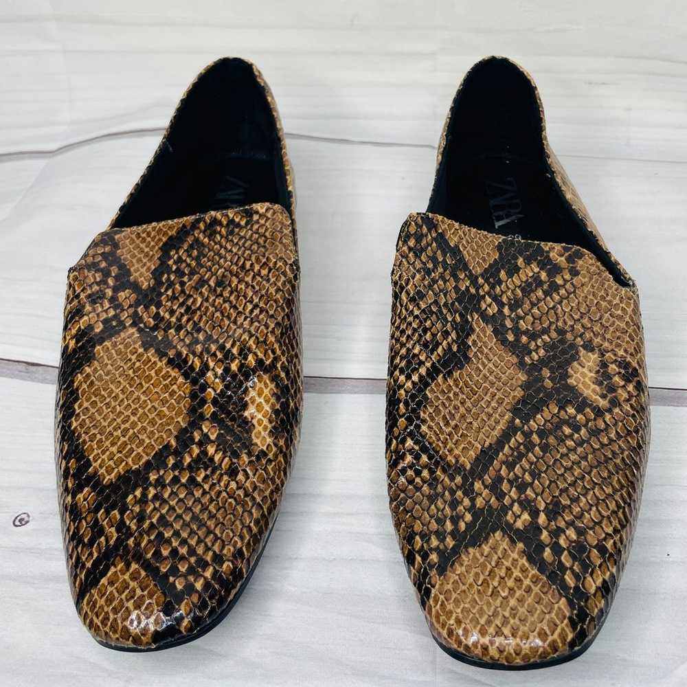 Zara Snakeskin Leather Loafer Flats Size 39 - image 4