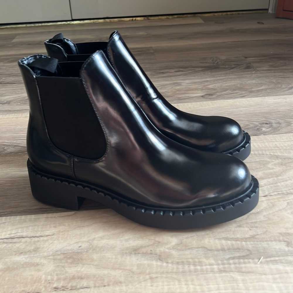 Steve Madden black leather boots - image 1