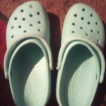 Crocs size 9