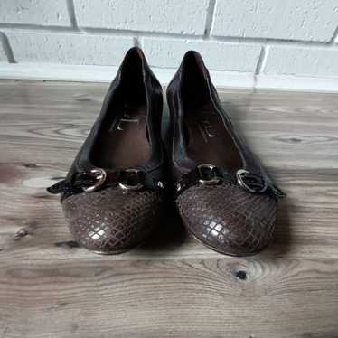 AGL Women's Leather Ballet Flats Shoes 34 1/2 - image 1