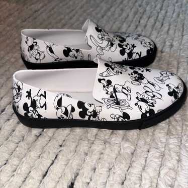 Melissa ground Mickey/Minnie Mouse shoes size 7 in
