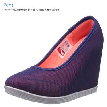 Puma hakkodina wedge heel sneakers size