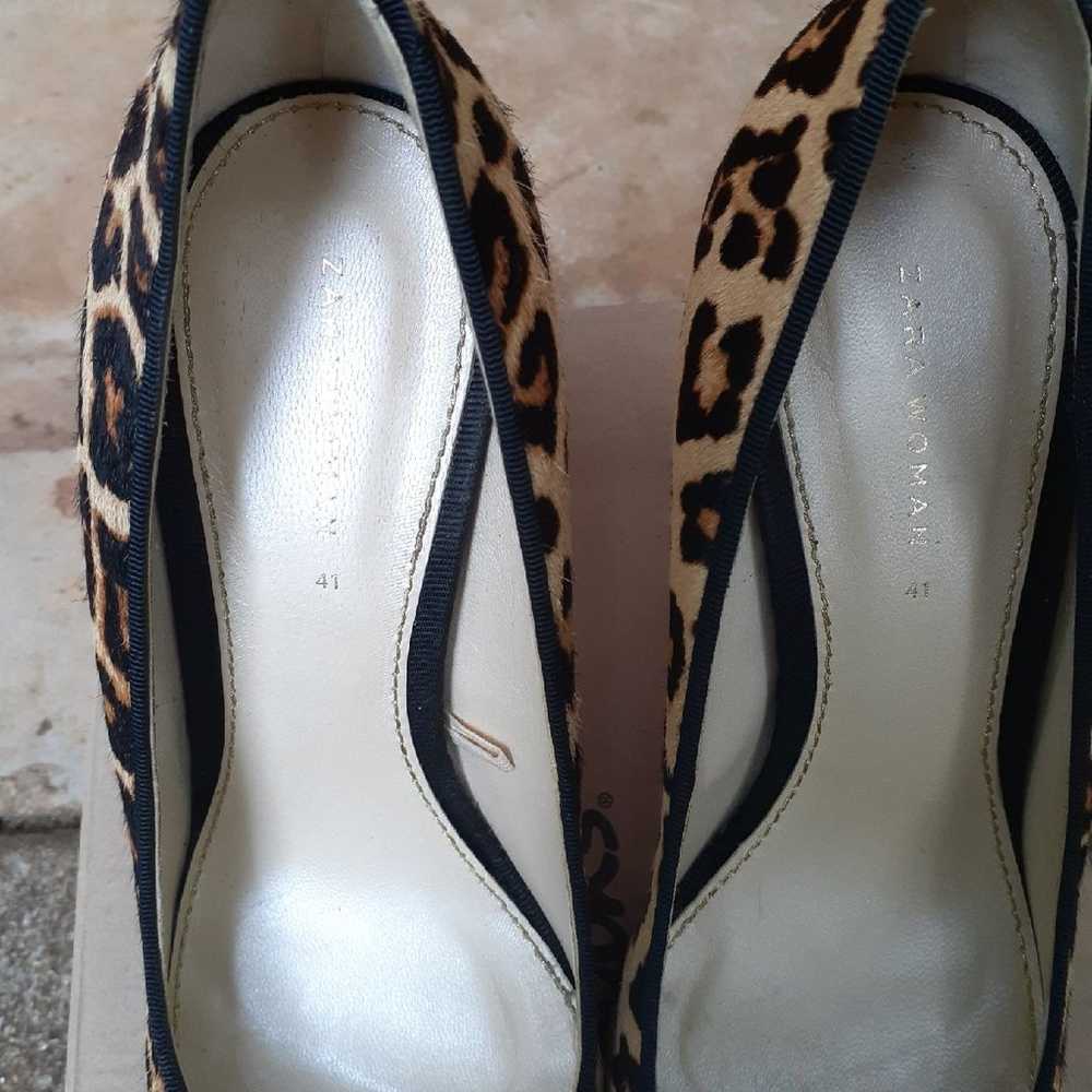 Zara's Leopard print shoe - image 5