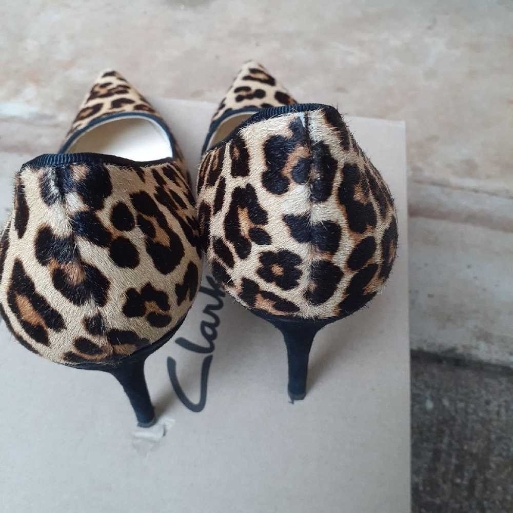 Zara's Leopard print shoe - image 6