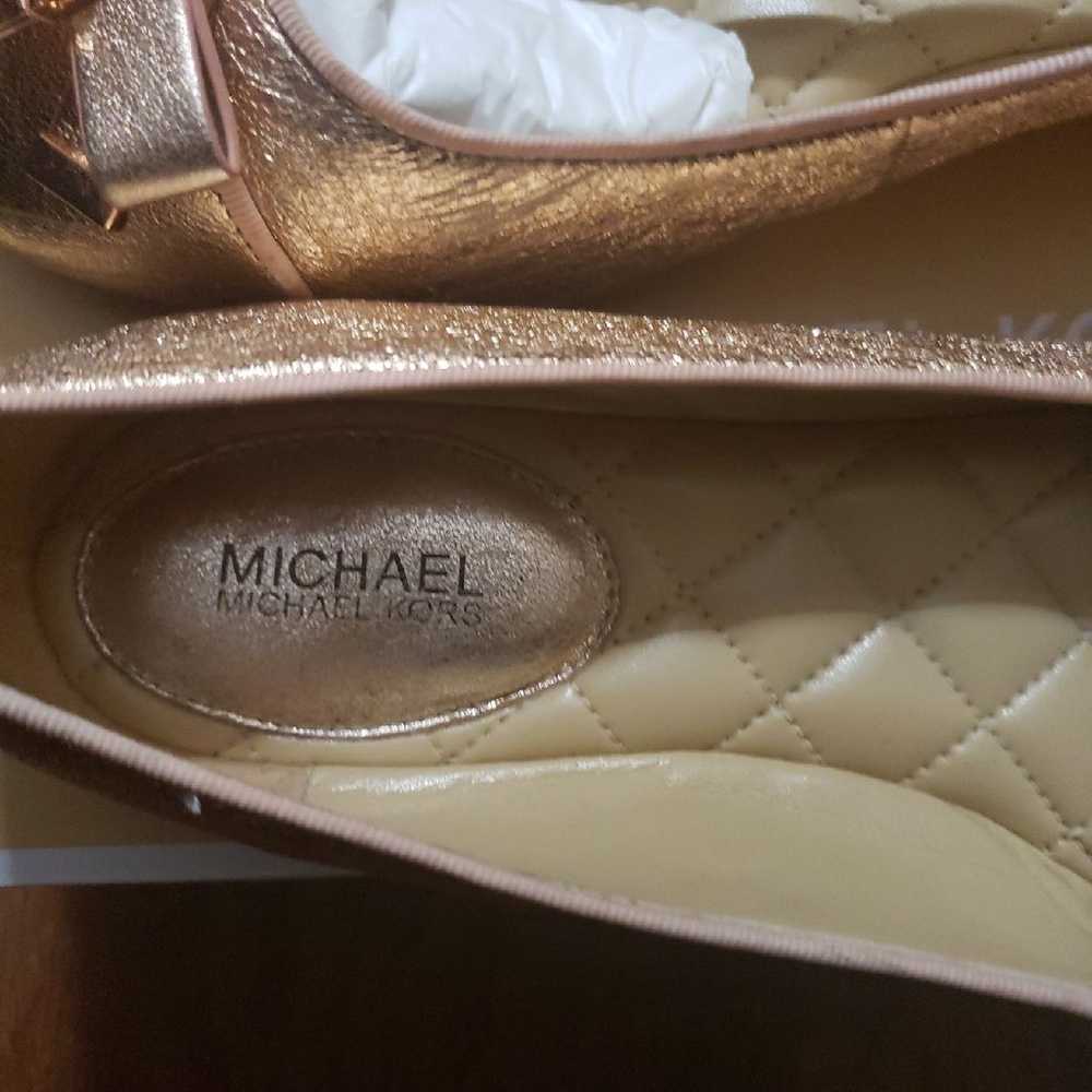 Micheal Kors flats in rose gold - image 4