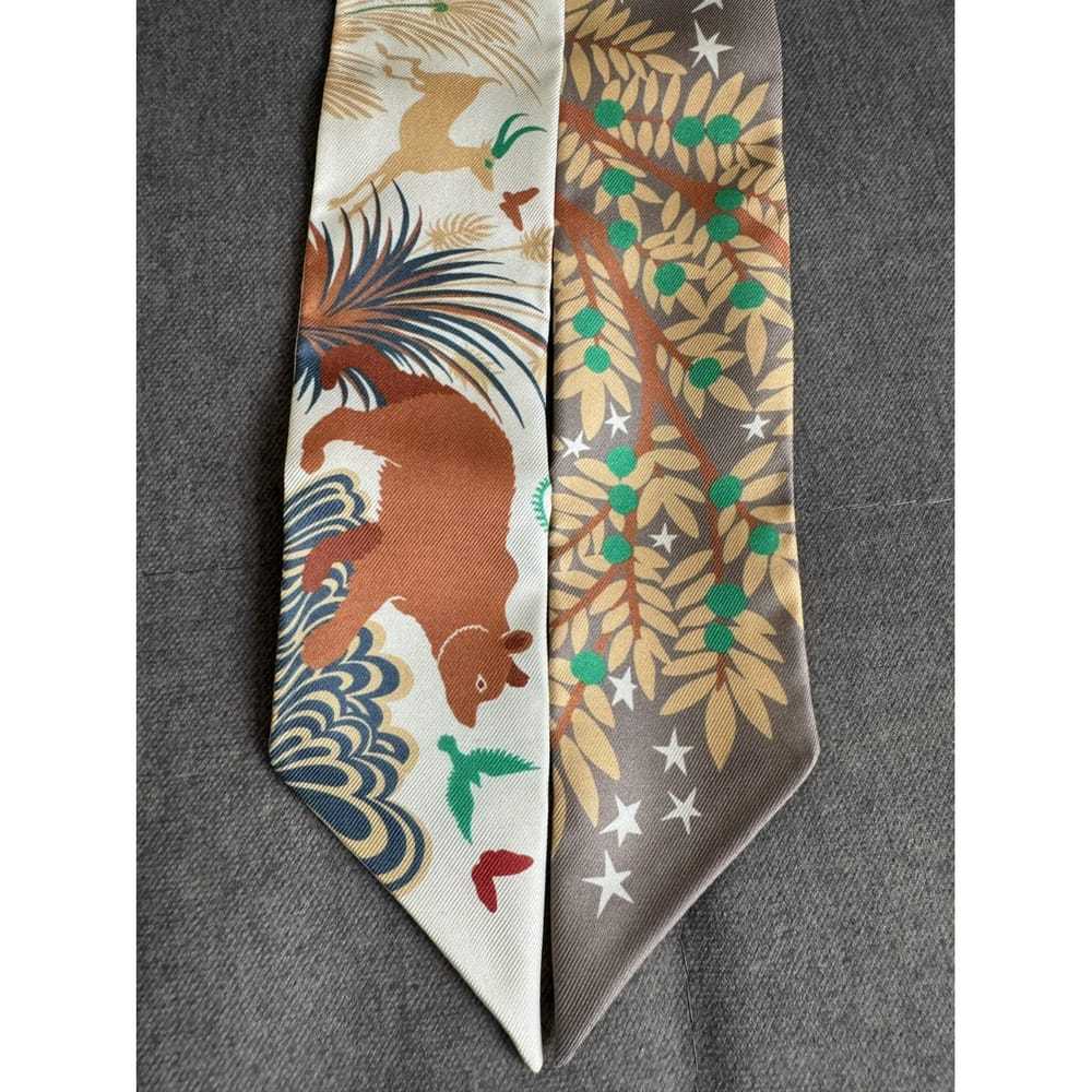 Hermès Twilly 86 silk scarf - image 9