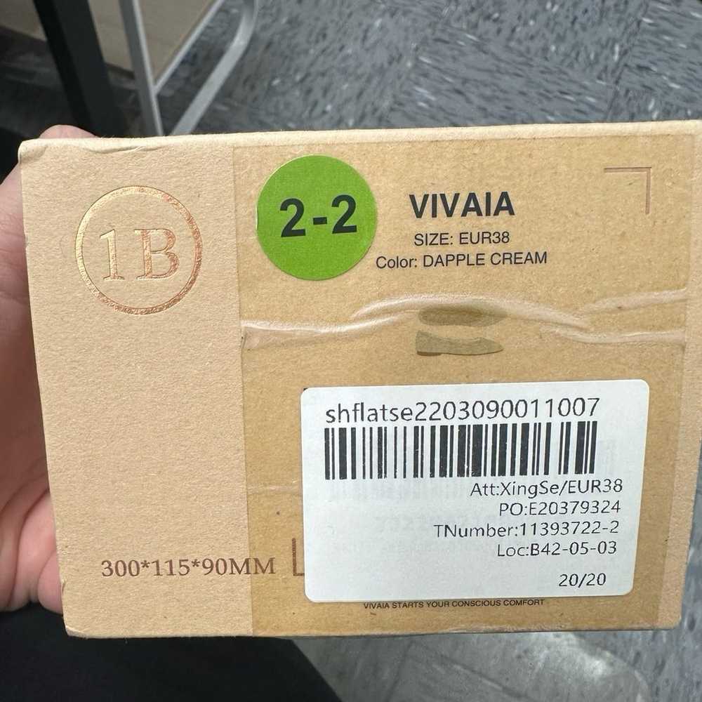 Vivaia shoes size US 7-7.5 - image 4