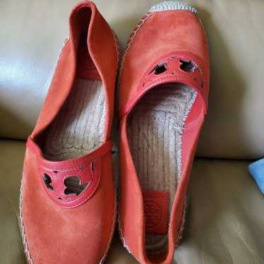 Tory Burch Sydney Red Canyon Suede Espadrilles Fl… - image 1