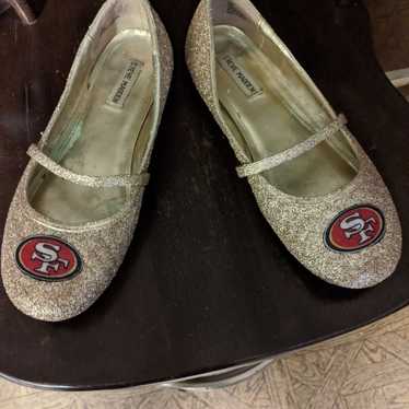 Ladies San Francisco 49ers flats - image 1