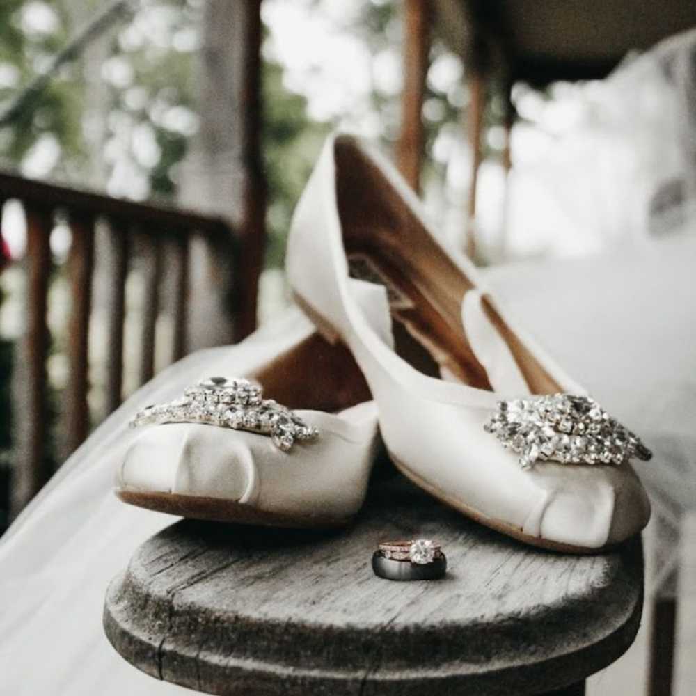 Wedding shoes - image 1