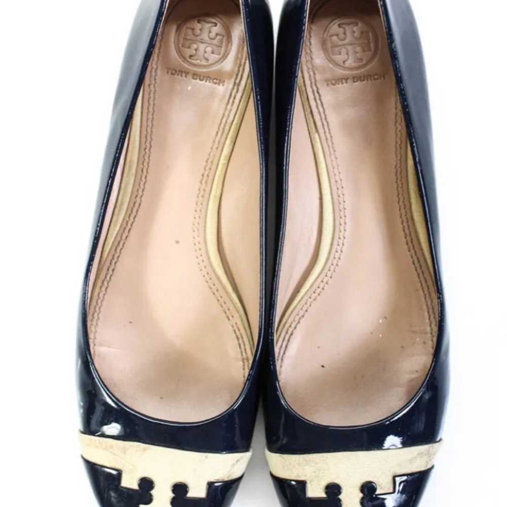 Tory Burch navy patent leather shoes flats 8 - image 2