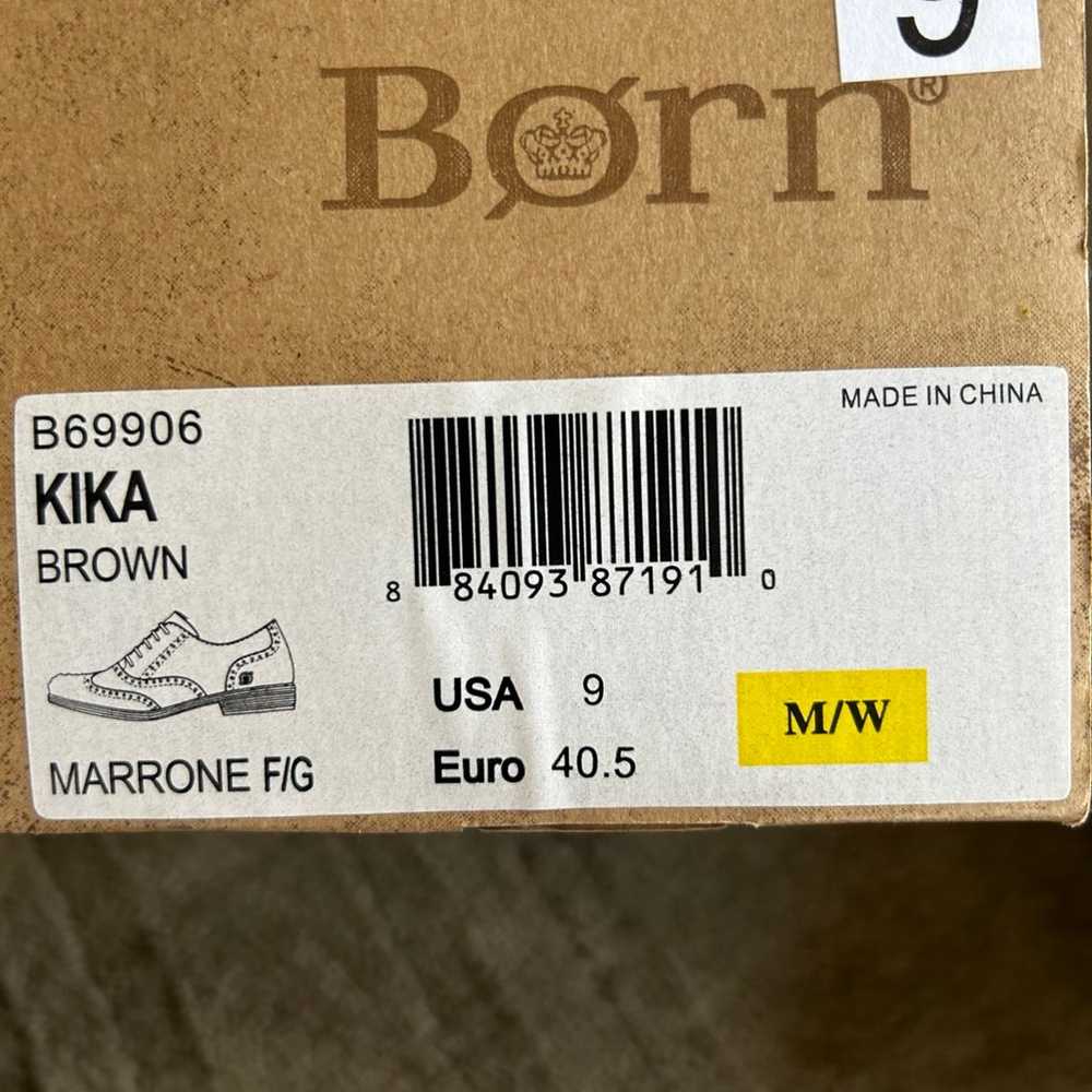 Born shoes in size 9 - image 7