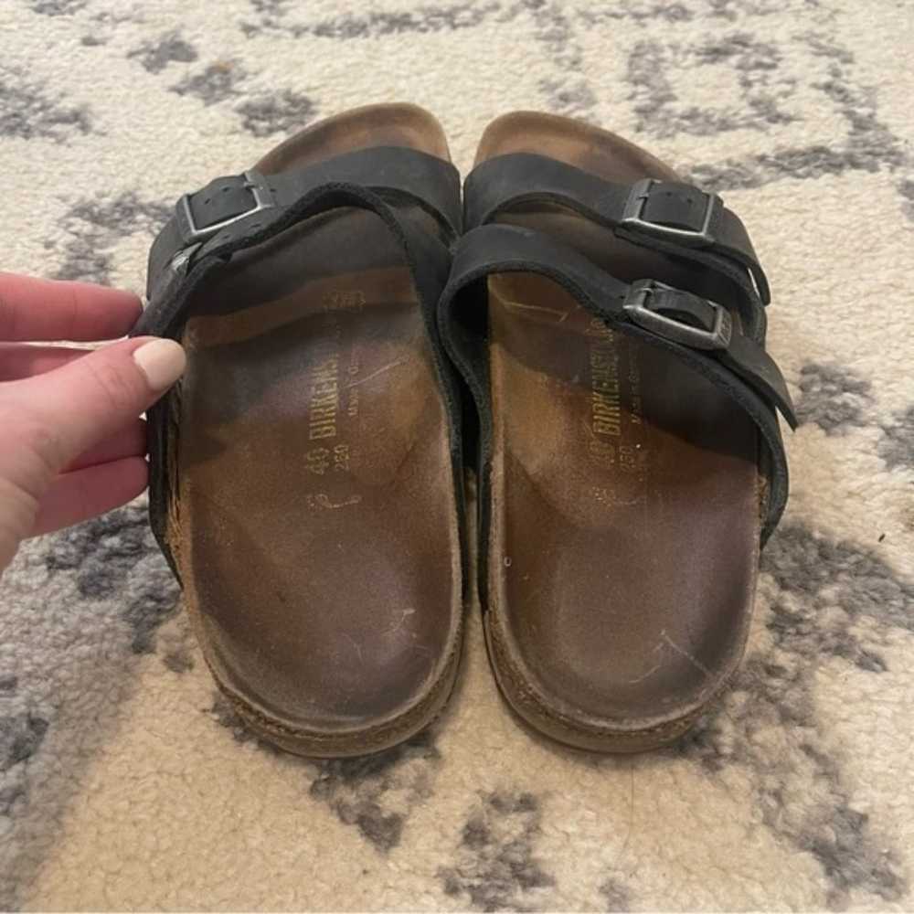 Birkenstocks black 2 strap leather sandal size 40 - image 3