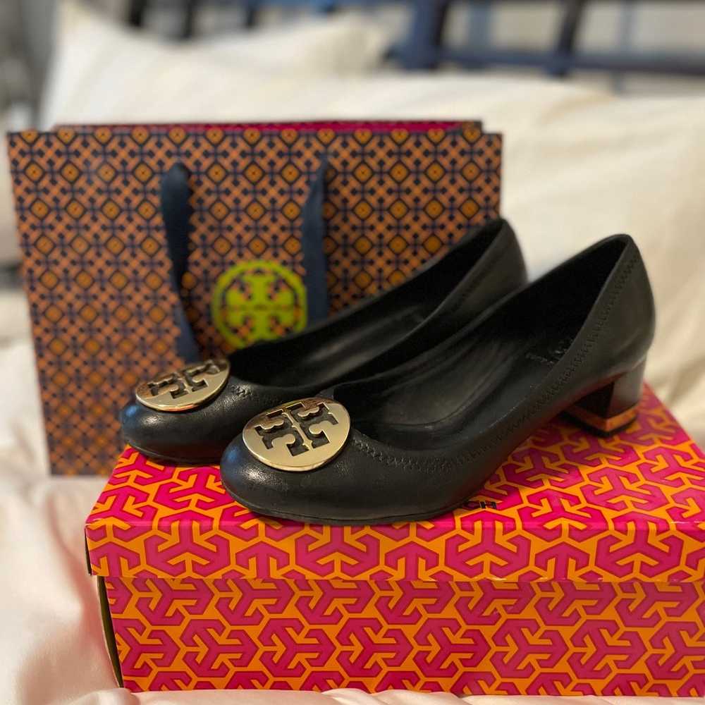 Tory Burch Leather Amy Pump black 6.5 - image 1
