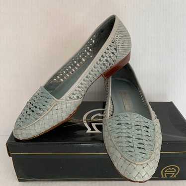 Etienne aigner leather flat Gem