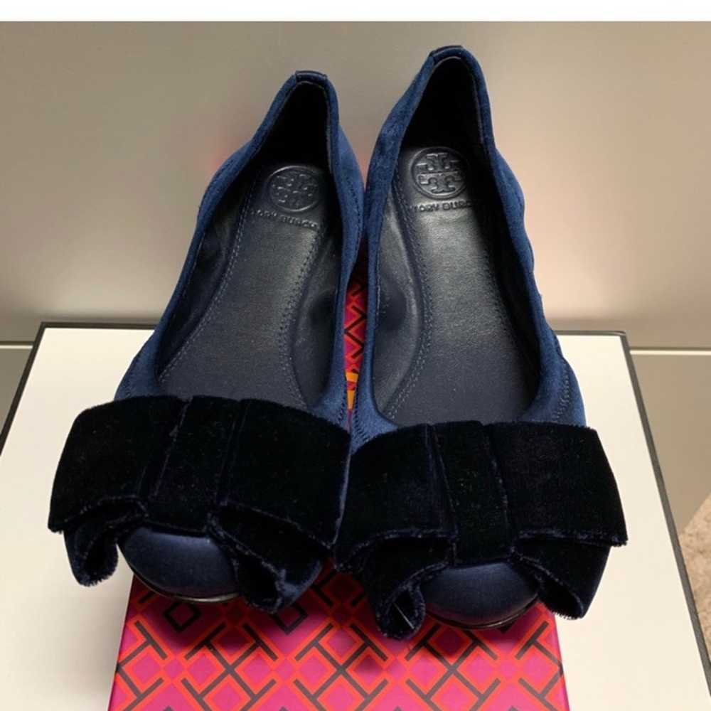 Tory Burch Navy Viola Bow Ballet Flats - image 8