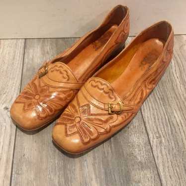 1950's Hand Made Hand Tooled Tan Leather - image 1