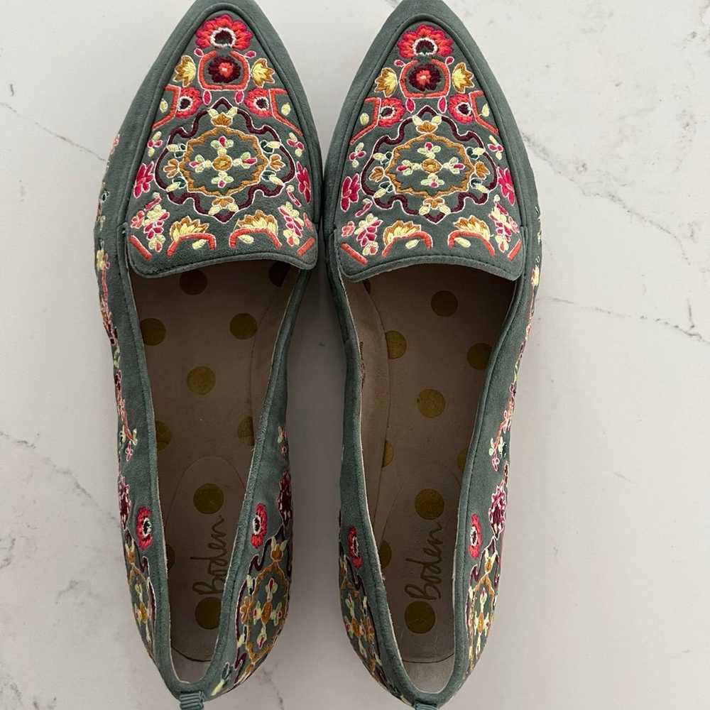 Boden Embroidered Suede Loafers Cobble Gray Tapes… - image 1