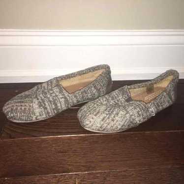 TOMS Slip On Flats