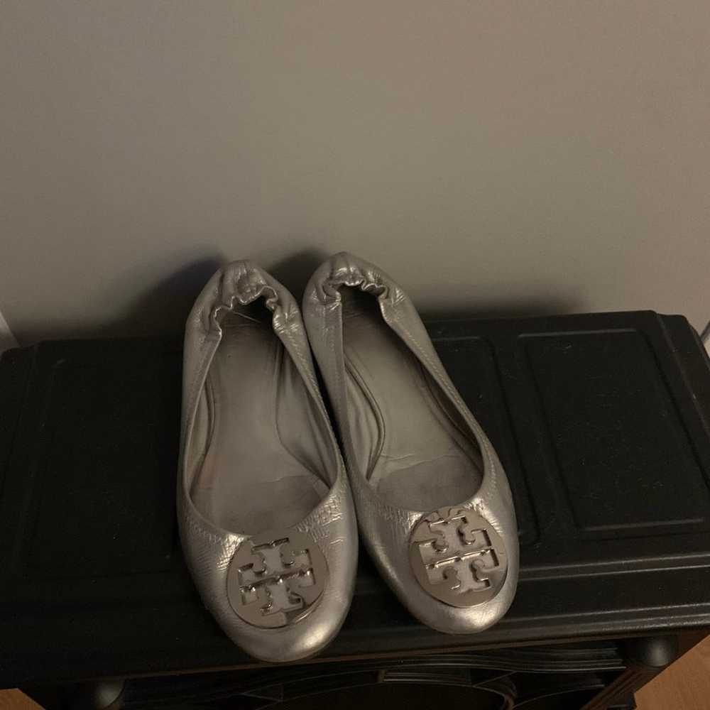 Tory Burch Flats gold or silver - image 3