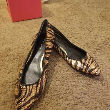 Nine West Tiger sequin flats