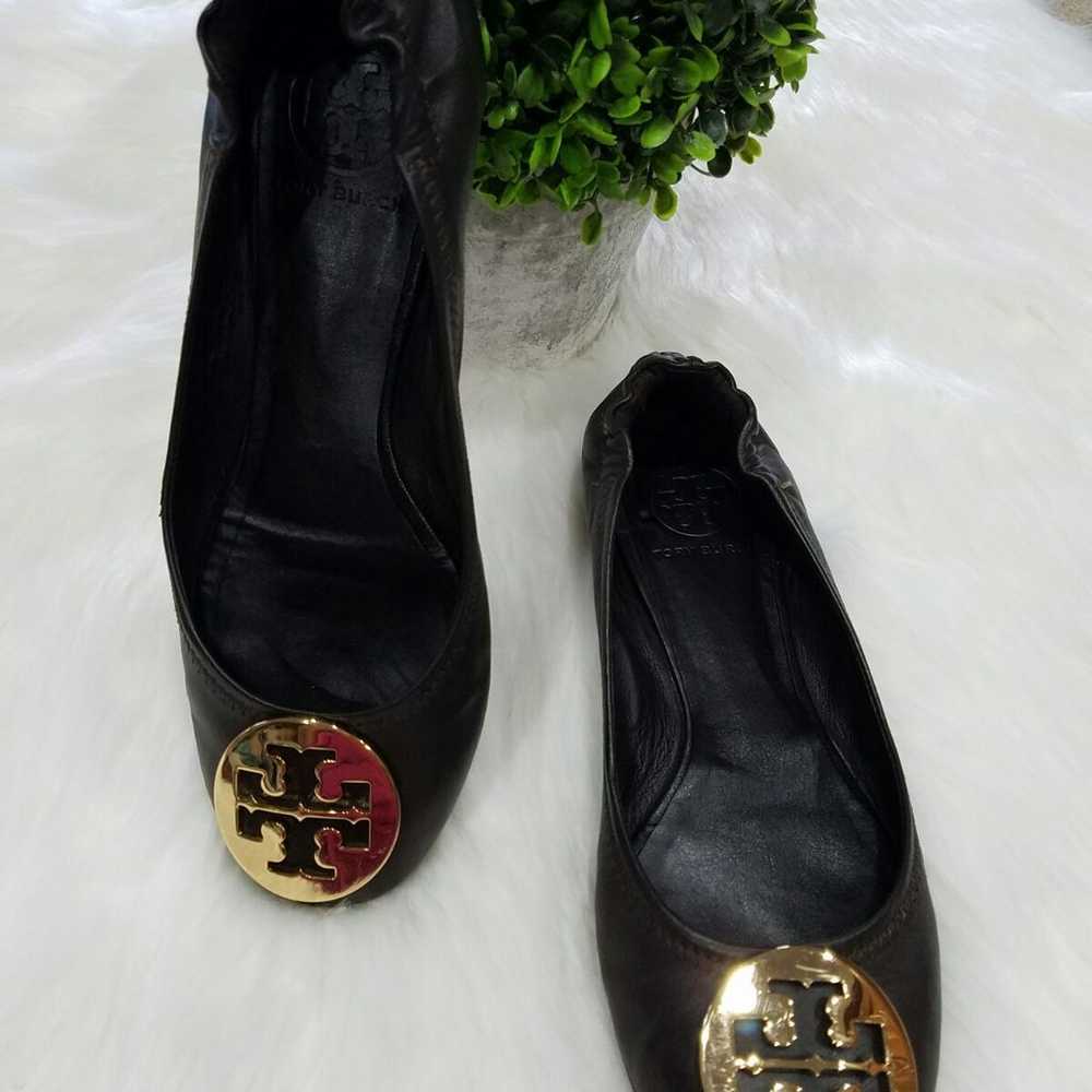 Tory Burch Brown Gold Leather Flats 7 - image 7