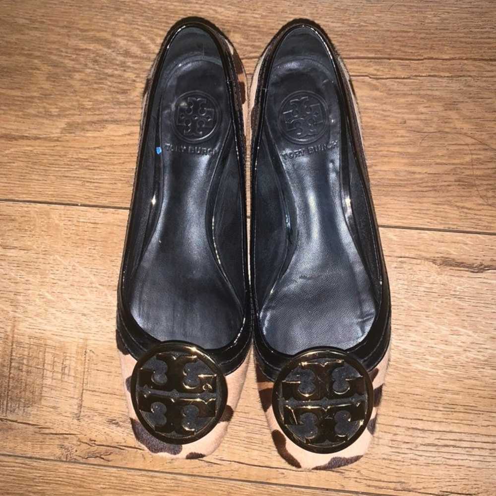 TORY BURCH ponyhair print ballet flat - image 6