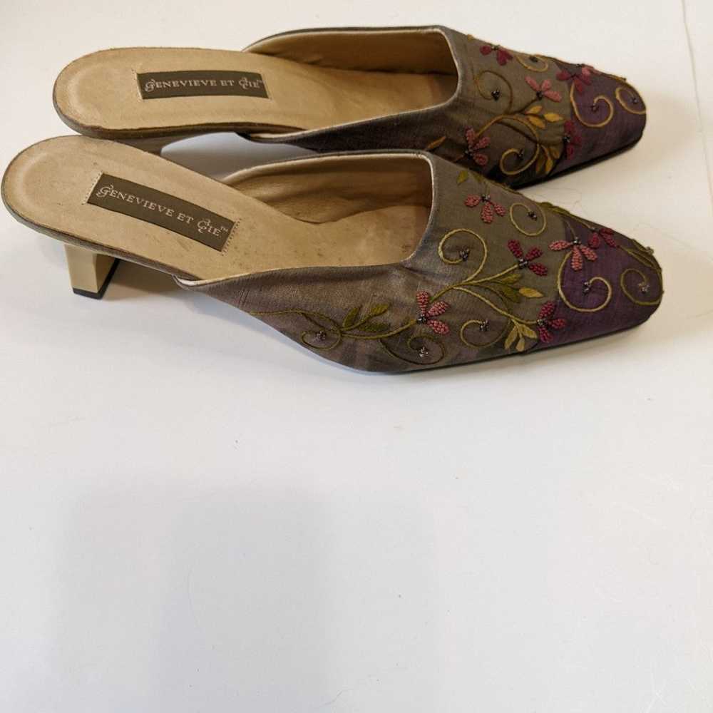 Genevieve et gie floral pointed toe slip on block - image 3