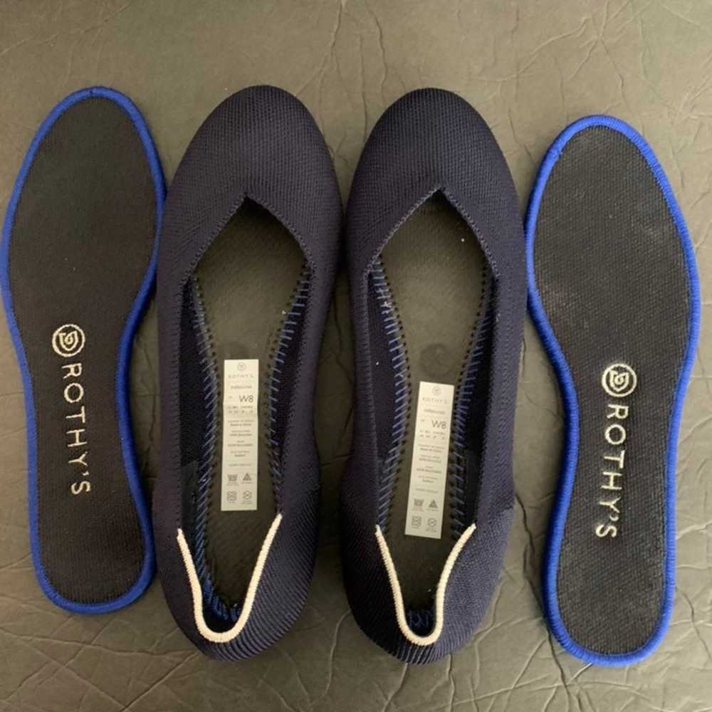 rothys navy blue flats wo's sz 8 - image 7