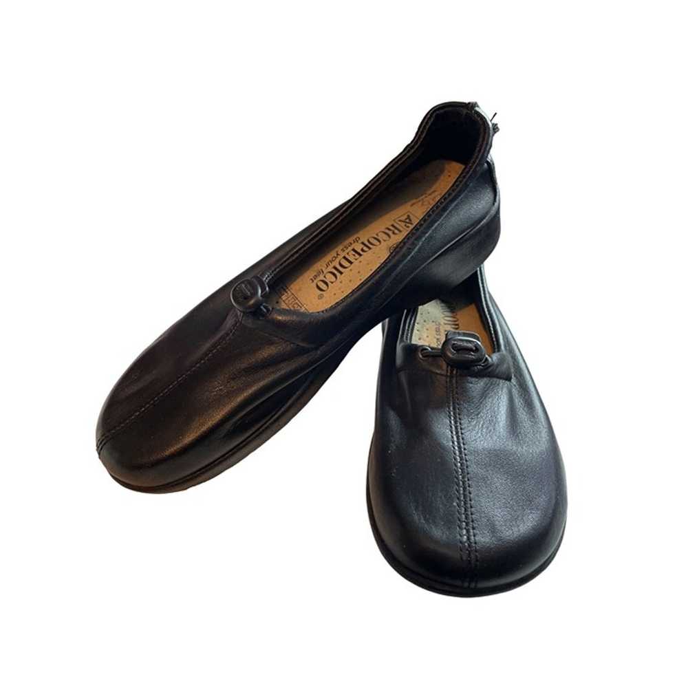 Arcopedico Black Leather Queen Shoe - image 1