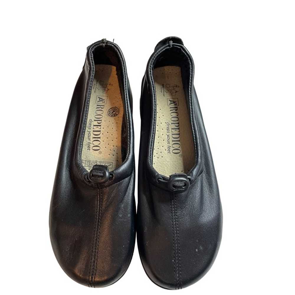 Arcopedico Black Leather Queen Shoe - image 2