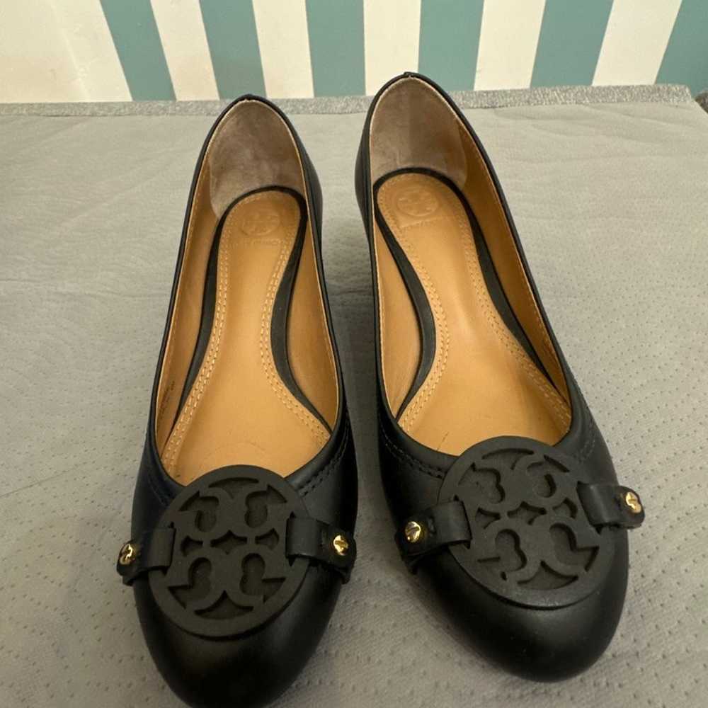 Tory Burch low heel black leather pumps size 6 - image 3