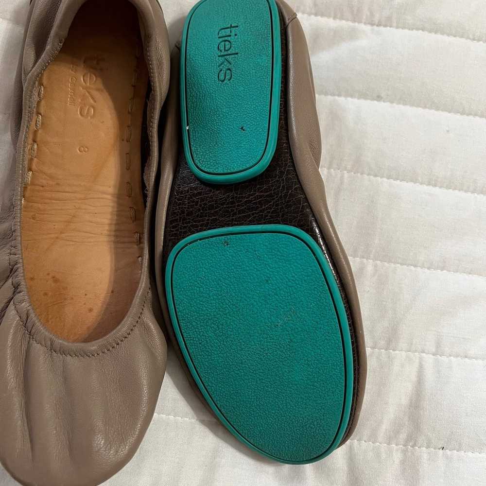 Tieks 8 - image 1