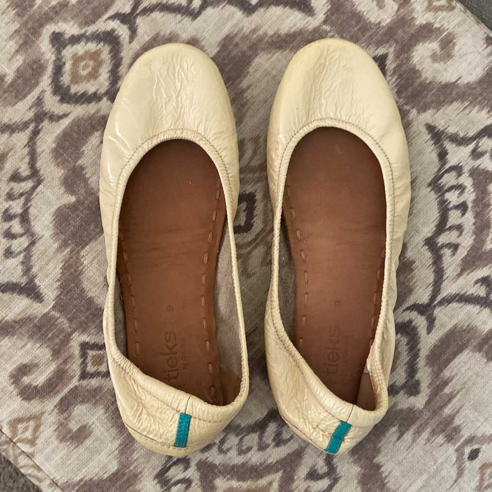 Tieks Patent Leather Ballet Flats Biscotti Sz Gem