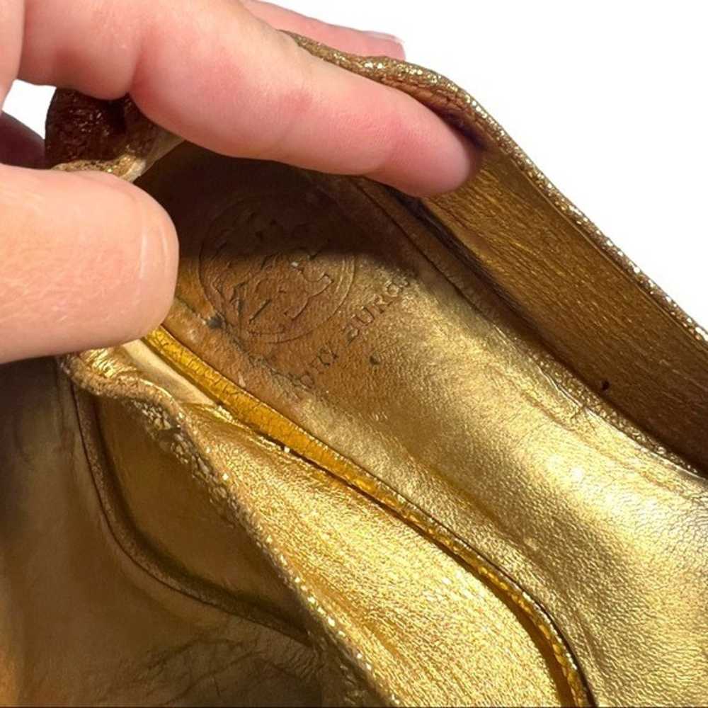 Tory Burch Gold Crackled Leather Reva Flats Sz 6M - image 7