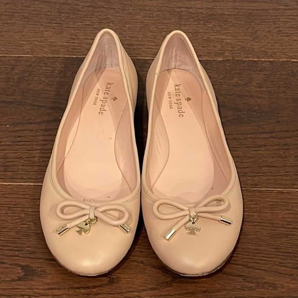 Kate Spade Tan/Baby Pink Ballet Flats Size 8 - image 2