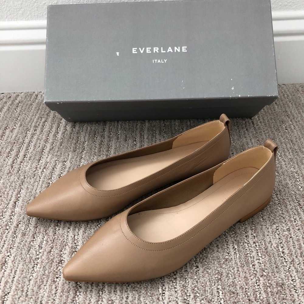 EVERLANE THE 40 HOUR FLAT size 8 - image 1