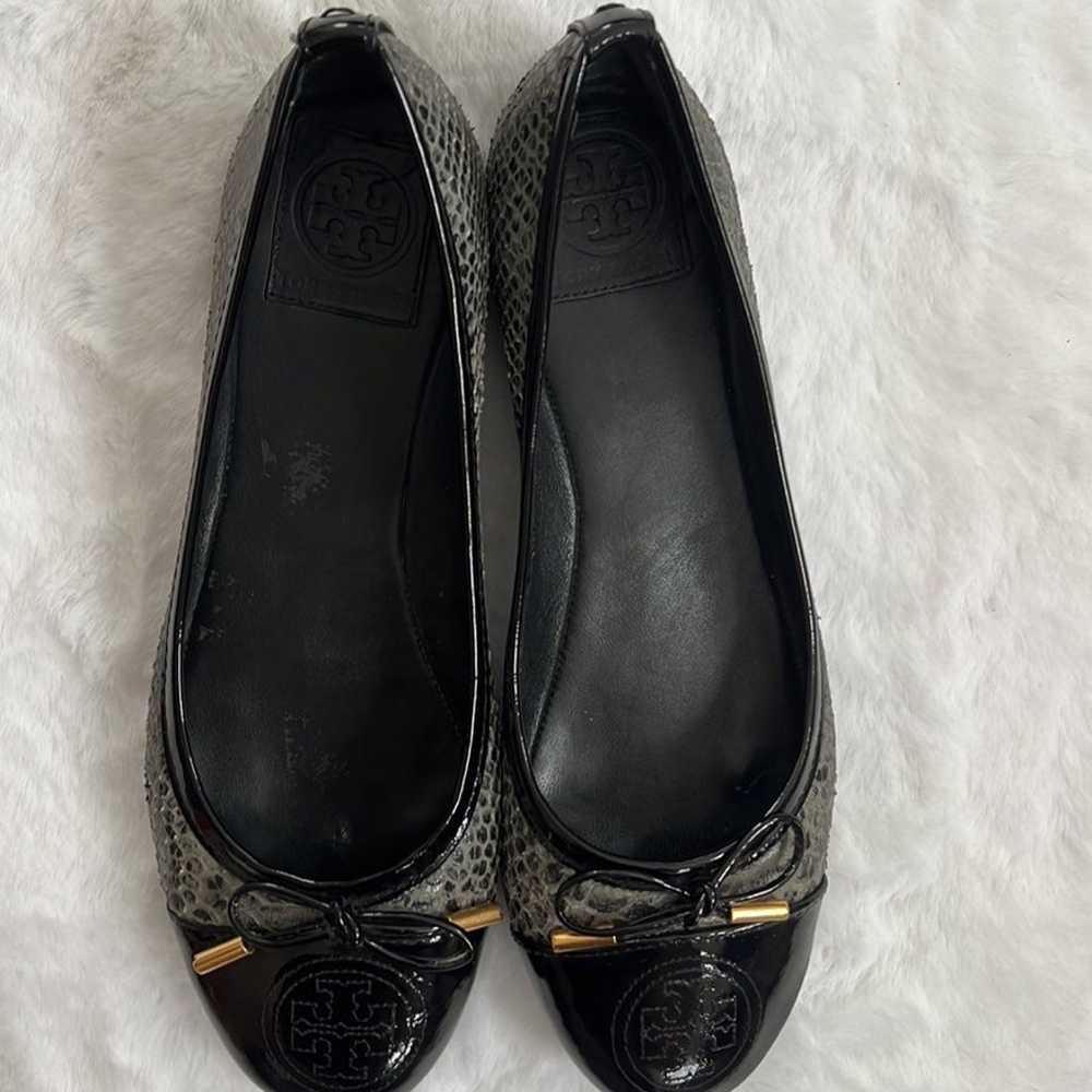 Tory Burch Snakeskin and Leather Flats - image 5