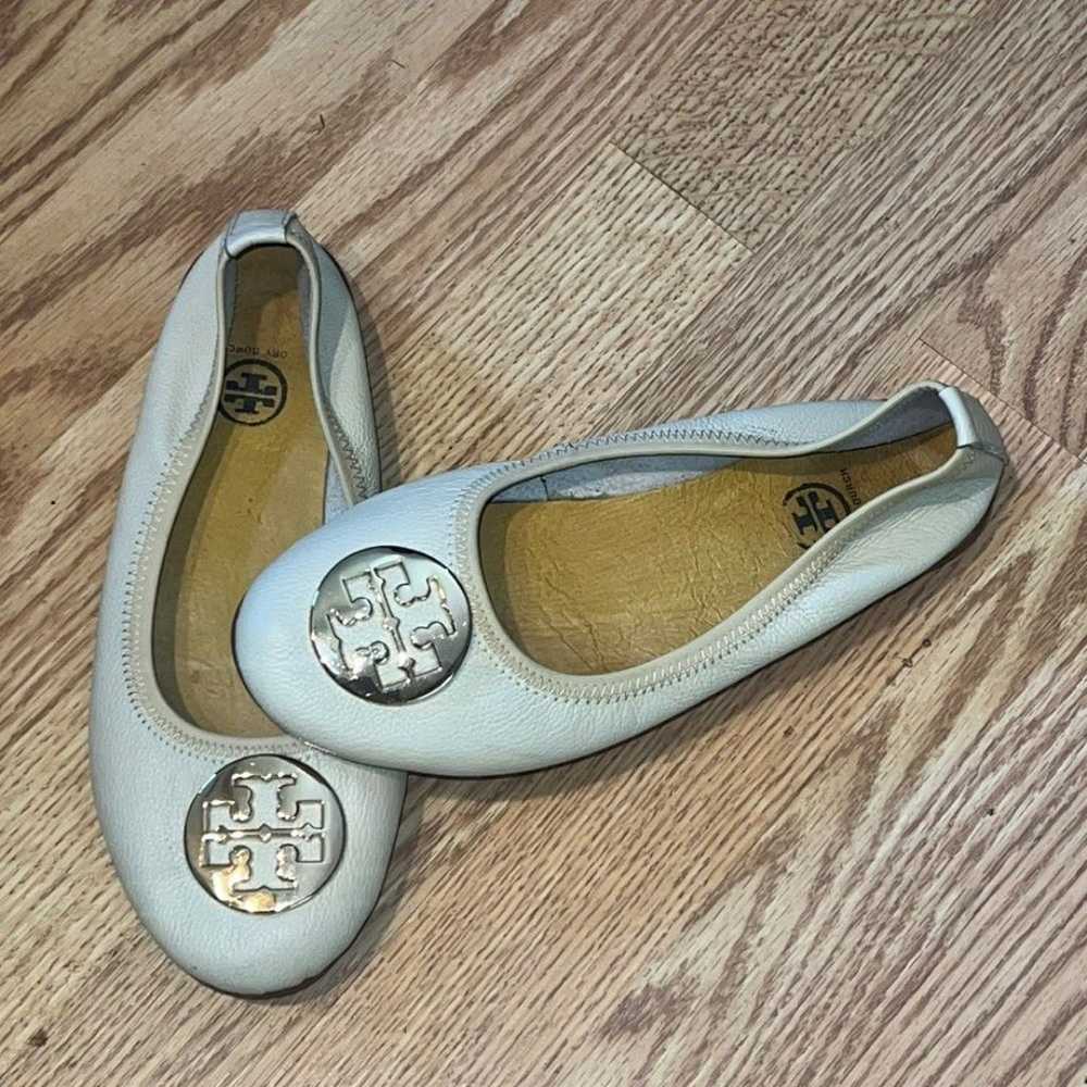 off white / cream leather Tory Burch ballet flats… - image 1