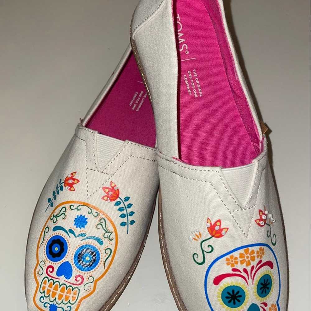 NWOT TOMS Alparagata Natural Day Of The Dead Prin… - image 5