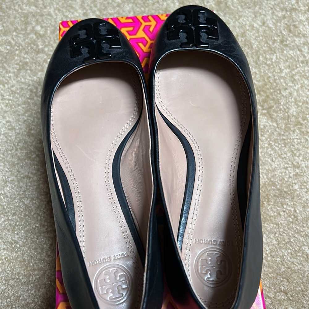 Tory Burch Flats Melinda black 7.5 - image 2