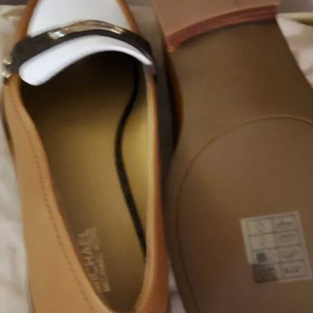 Michael Kors Women's Designer Loafers Size 7 - image 4