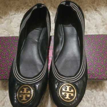 Tory Burch ballet flats with gucci sunglasses bund