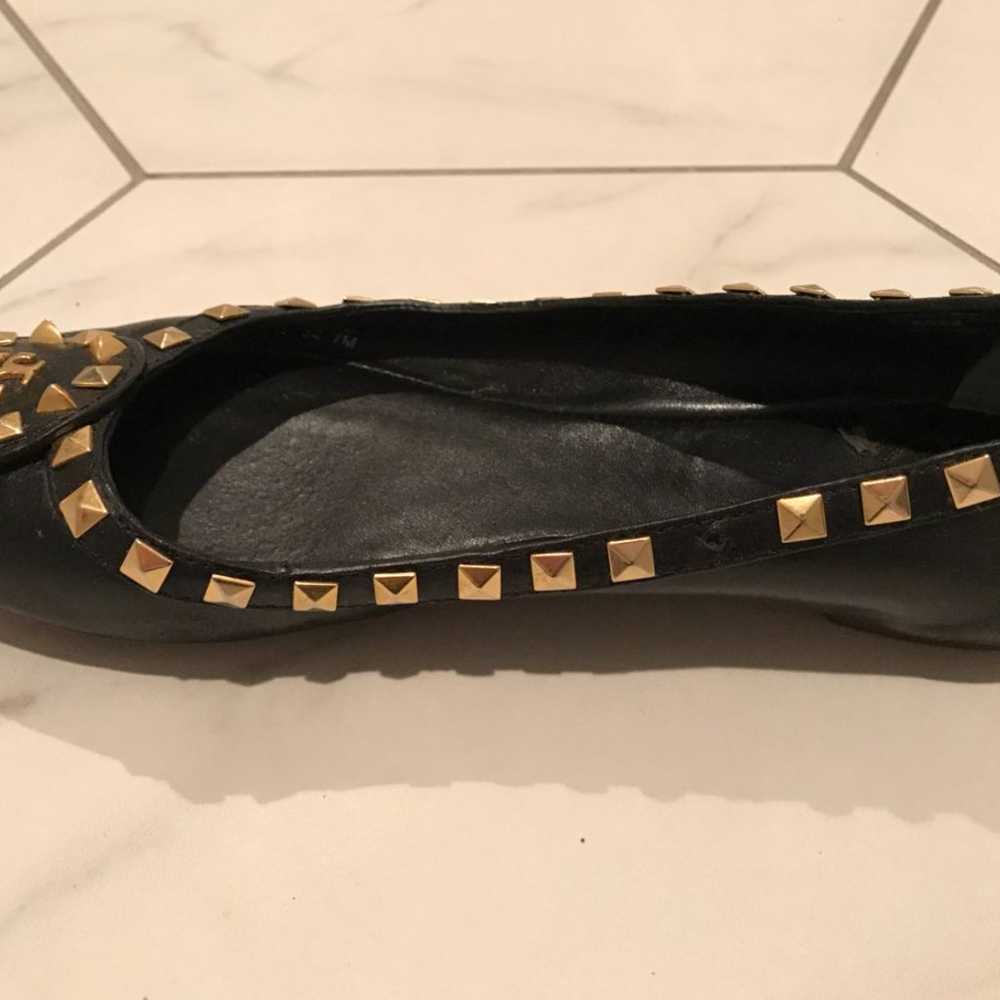 Tory Burch Black Flats - image 4