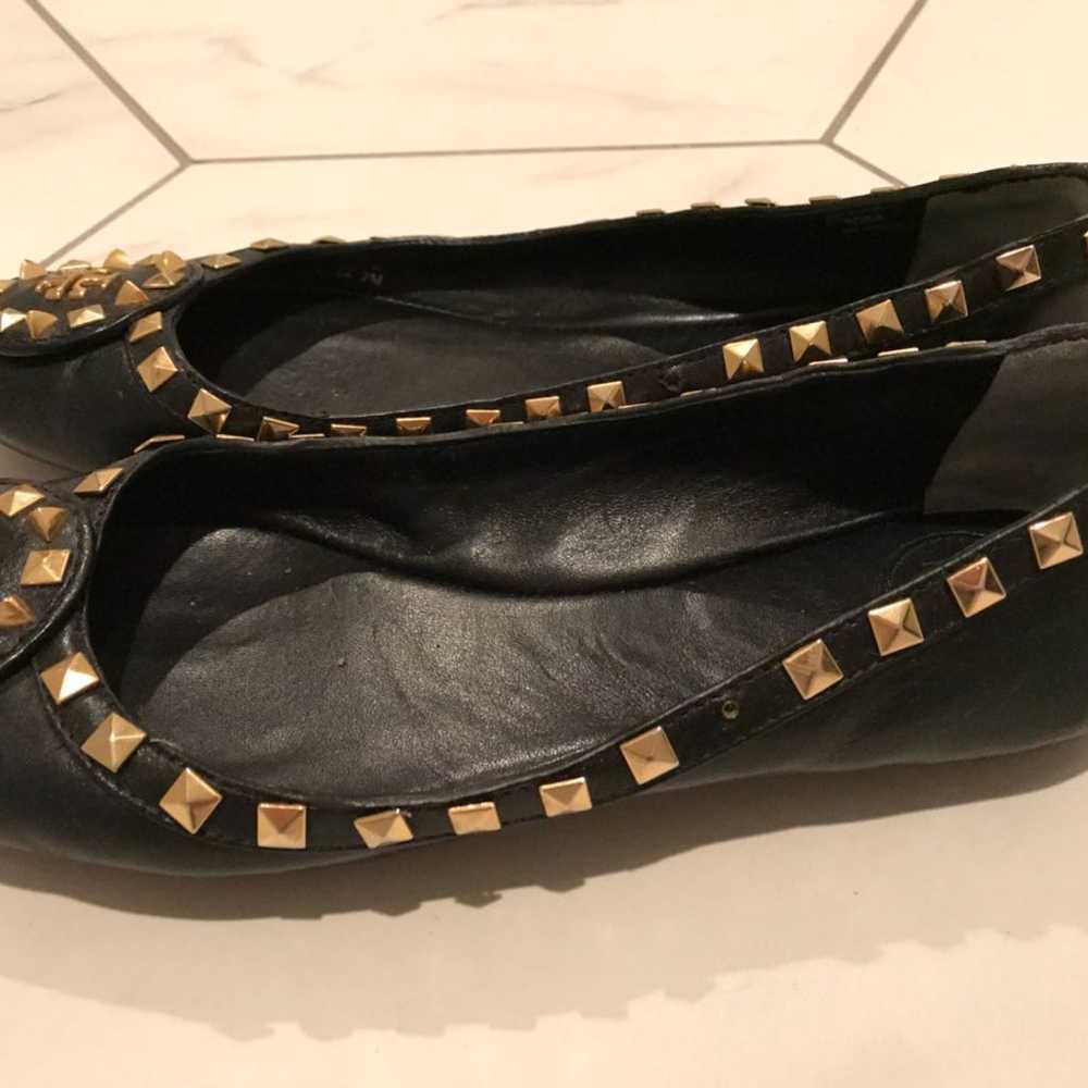 Tory Burch Black Flats - image 5