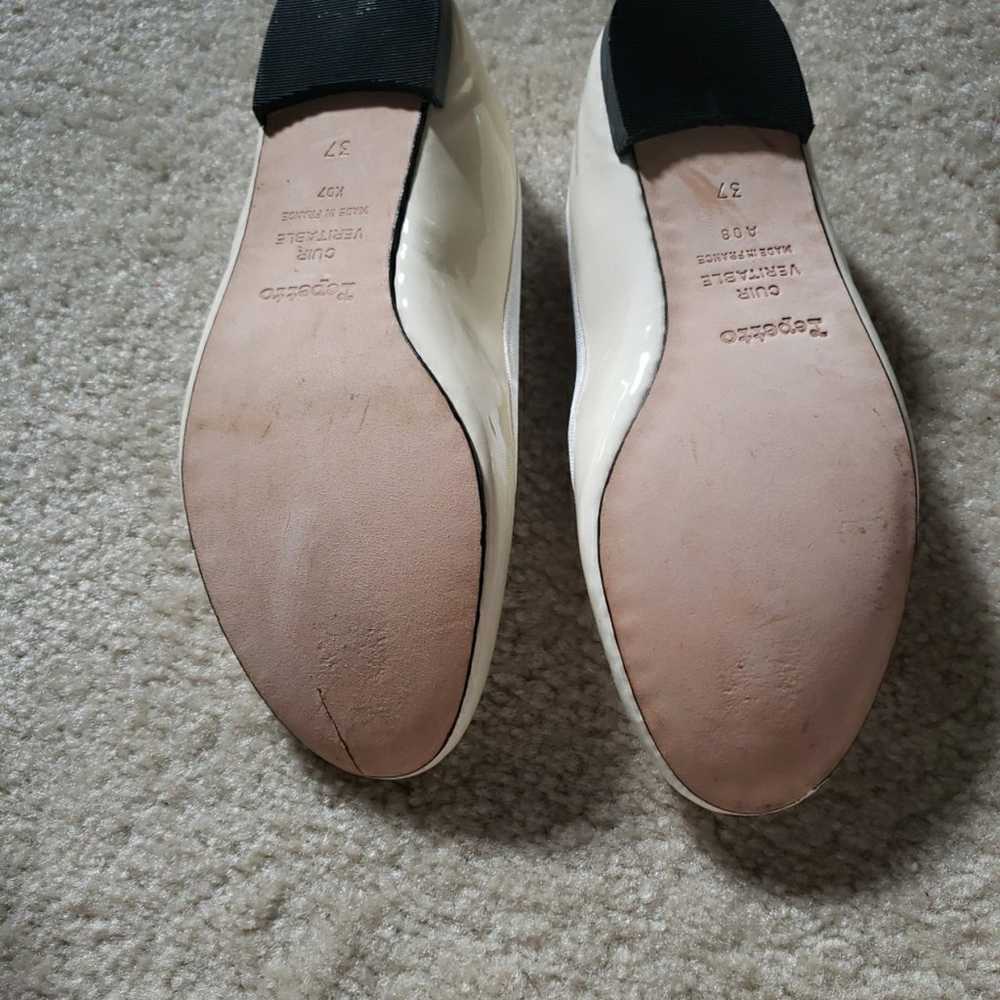 Repetto ivory ballet flats 37 6usa patent leather… - image 3
