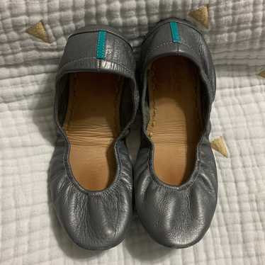 Tieks shops Metallic Pewter size 8