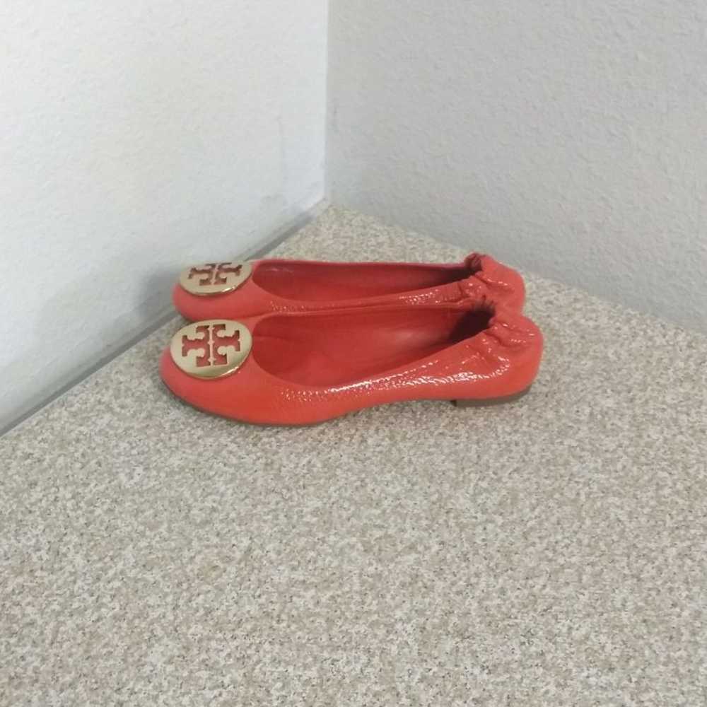 Tory Burch Orange Patent Leather Flats. - image 4