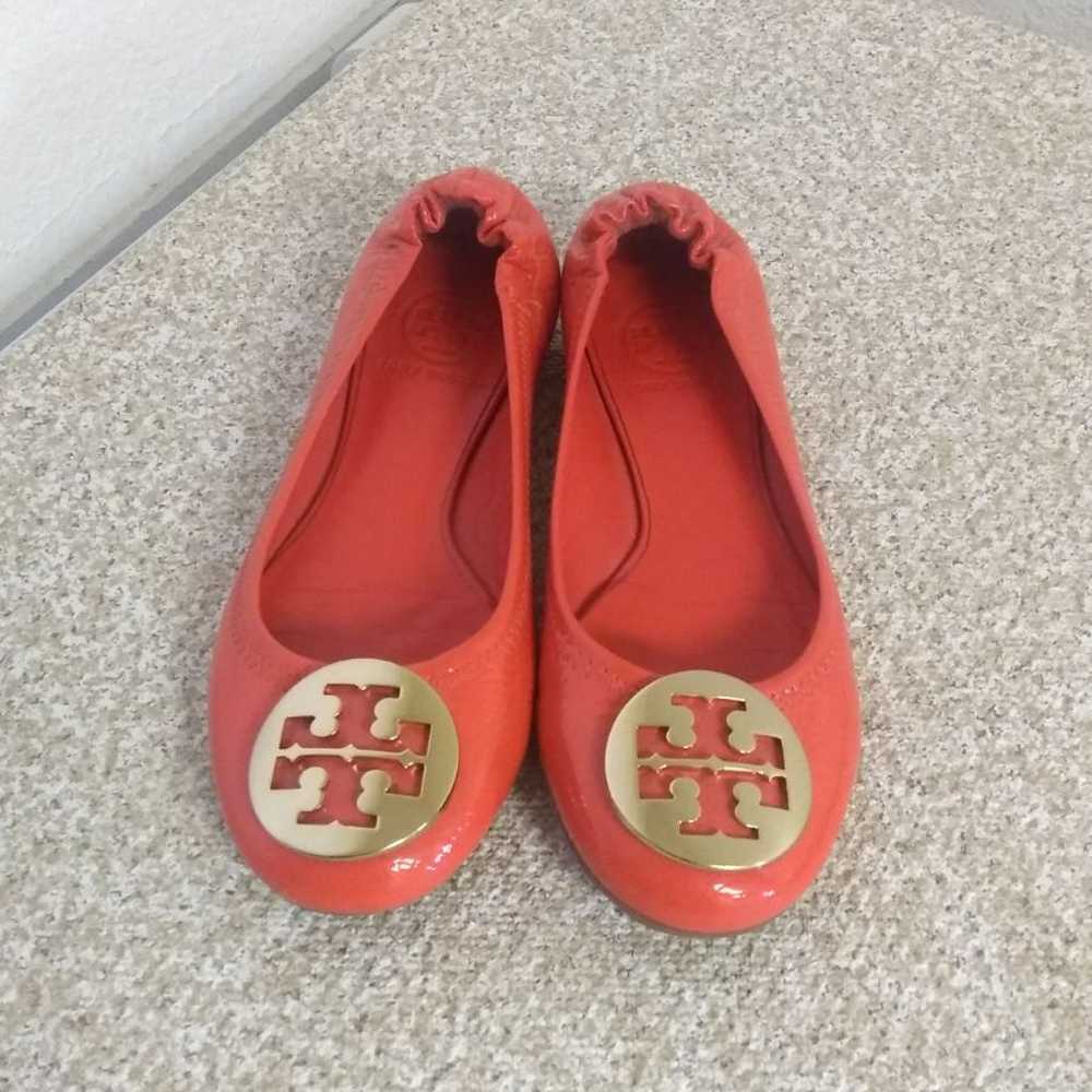 Tory Burch Orange Patent Leather Flats. - image 5