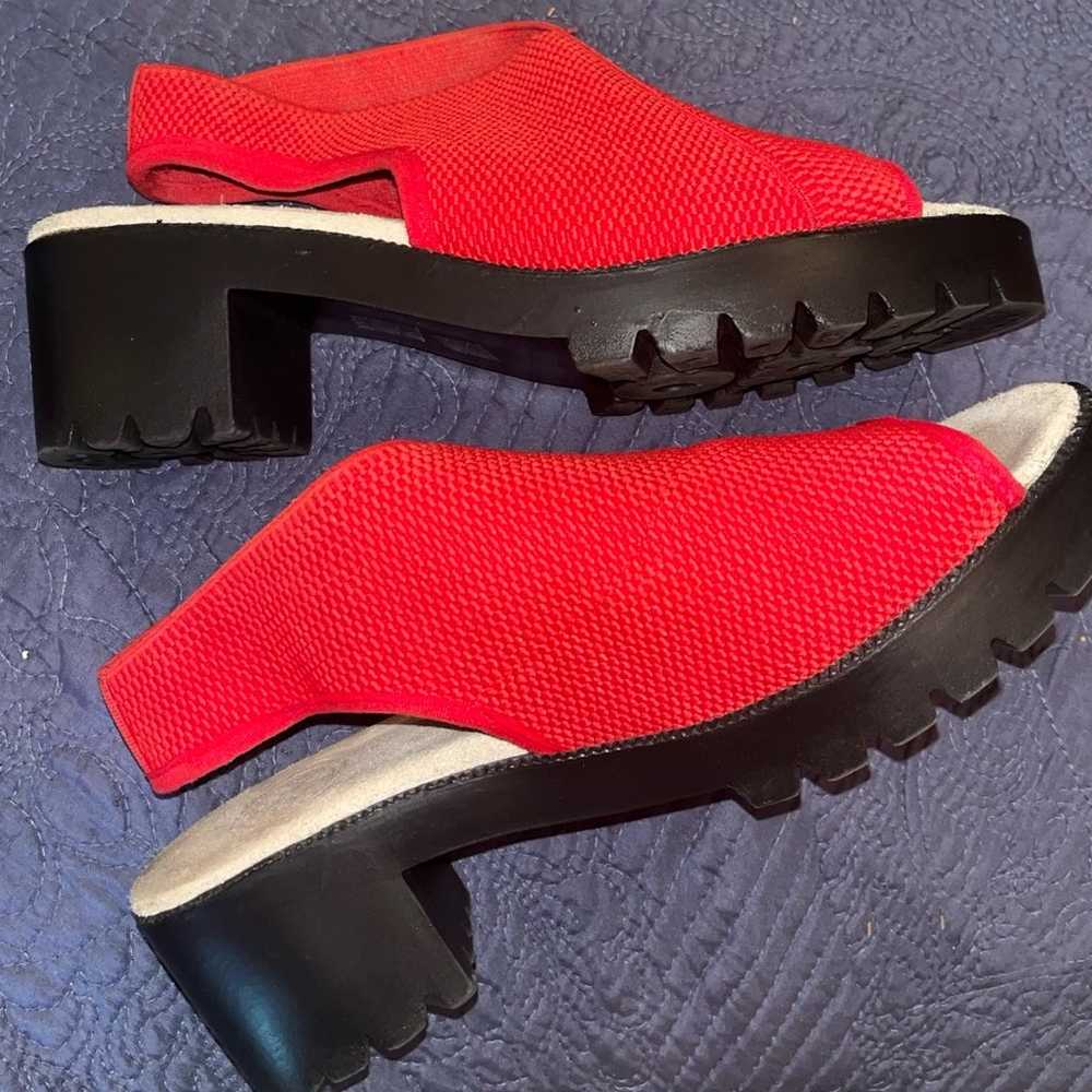 Charleston Shoe Company Red Canvas heeled sandals… - image 3